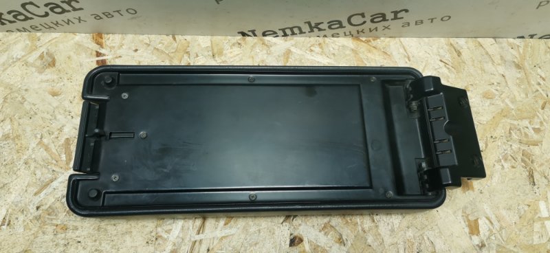 Крышка подлокотника Mercedes C180 1996 W202