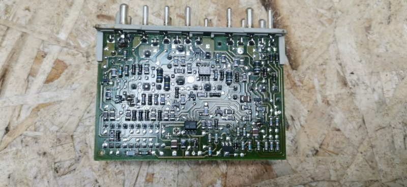 Реле Mercedes C180 1996 W202