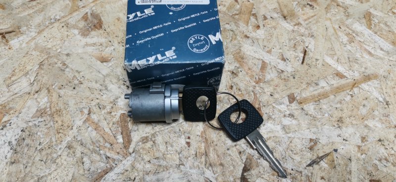 Личинка замка зажигания Mercedes S-Klass W126