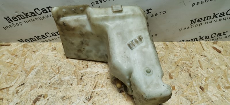 Бачок омывателя Mercedes C180 1996 W202