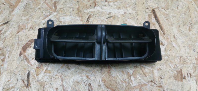 Дефлектор воздушный Mercedes C180 1996 W202