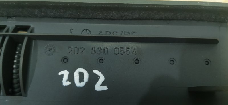 Дефлектор воздушный Mercedes C180 1996 W202