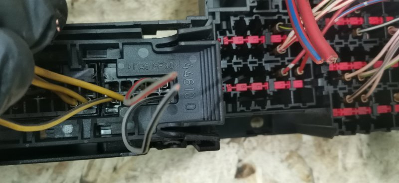 Блок предохранителей Mercedes C180 1996 W202