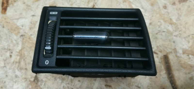 Дефлектор панели Mercedes C180 1996 W202