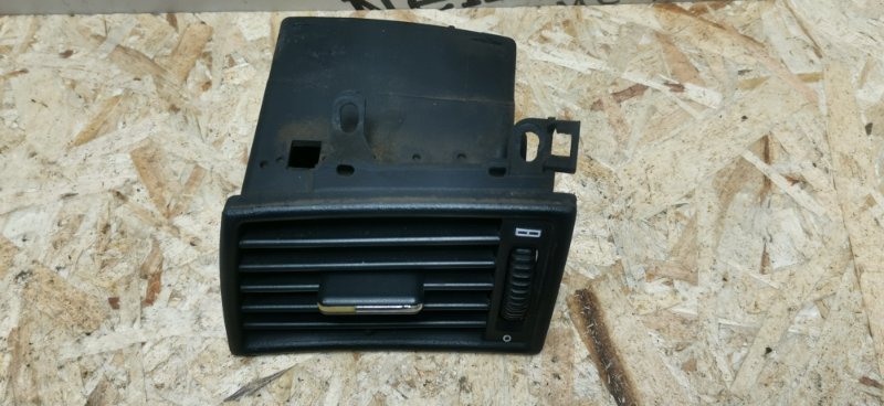 Дефлектор панели Mercedes C180 1996 W202