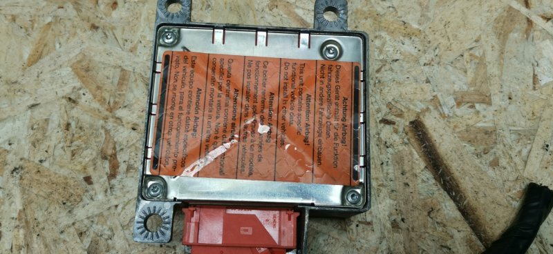 Блок SRS Mercedes C180 1996 W202