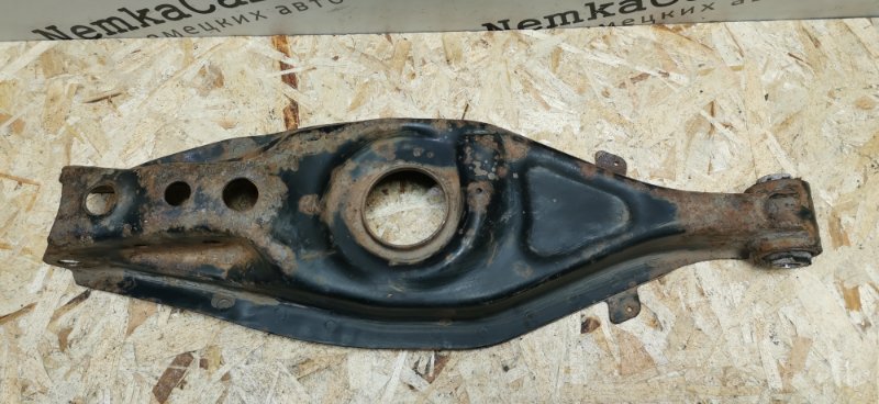 Рычаг подвески Mercedes W124 1987