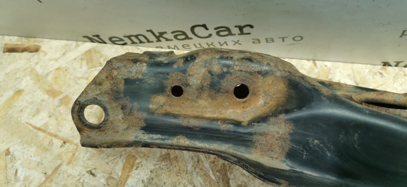 Рычаг подвески Mercedes W124 1987