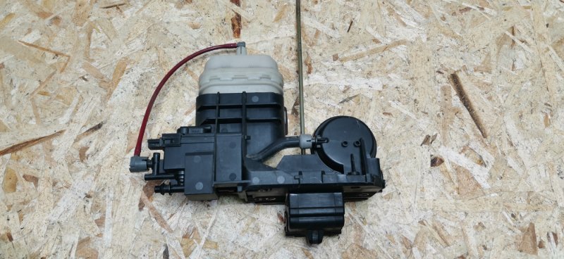 Замок багажника Mercedes S-Klass 2000 w220