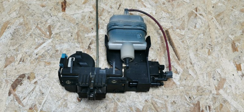 Замок багажника Mercedes S-Klass 2000 w220