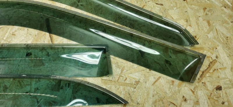 Дефлекторы окон накладные Mercedes C180 1996 W202