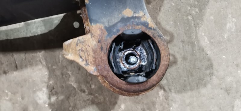 Балка подвески Mercedes C180 1996 W202