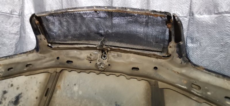 Капот Mercedes C180 1996 W202