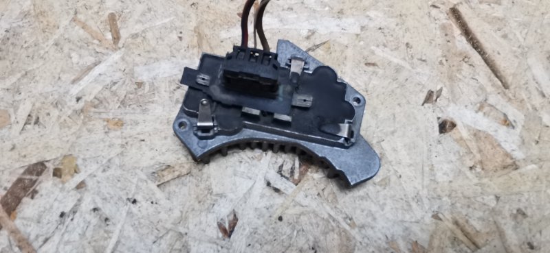 Резистор печки Mercedes C180 1996 W202