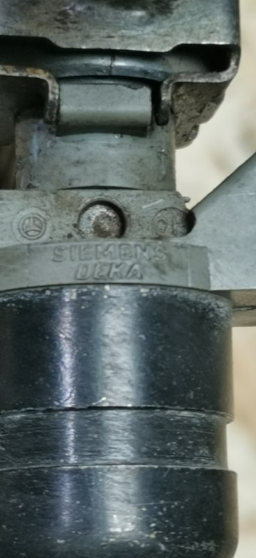 Топливная форсунка Mercedes C180 1996 W202