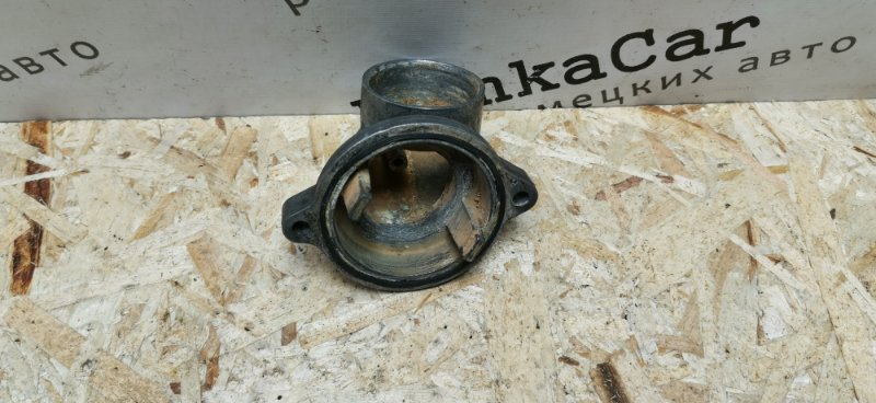 Корпус термостата Mercedes Vito 1996 638