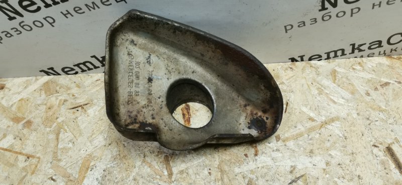 Экран тепловой Mercedes W123 1982 СЕДАН