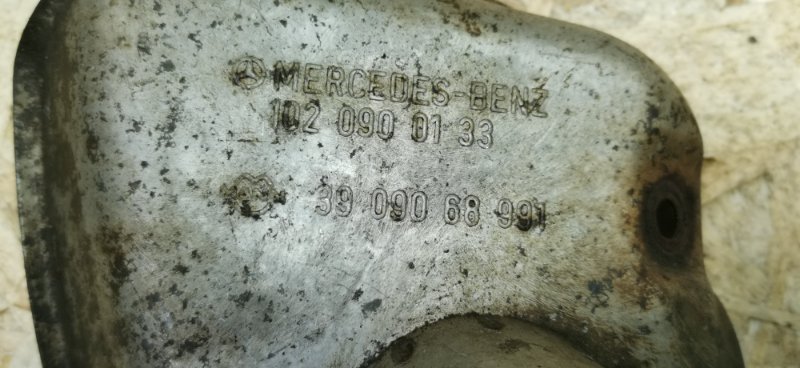 Экран тепловой Mercedes W123 1982 СЕДАН