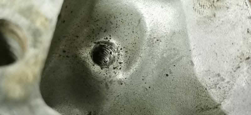 Кронштейн двигателя Mercedes W124 1992