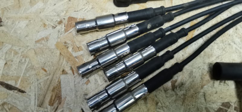 Провода высоковольтные Mercedes W124 1989 E260