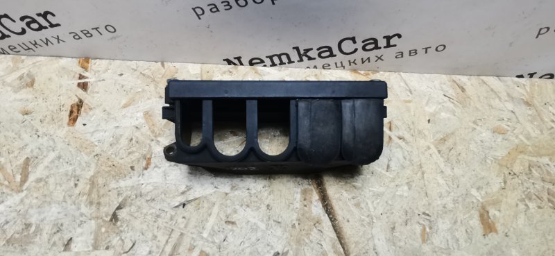 Корпус блока предохранителей Mercedes C180 1996 W202