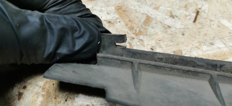 Уплотнитель фары Mercedes W124 1993 E320