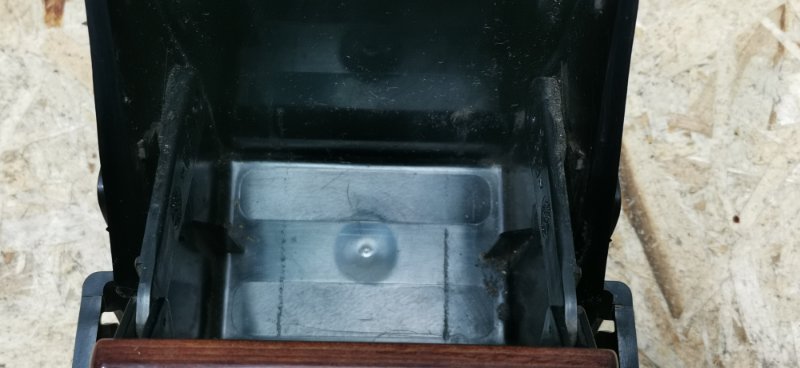 Бардачок малый Mercedes C180 1996 W202