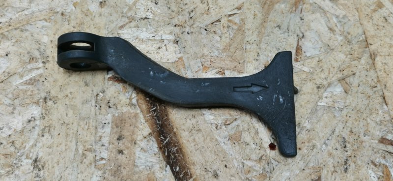 Ручка капота Mercedes C180 1996 W202