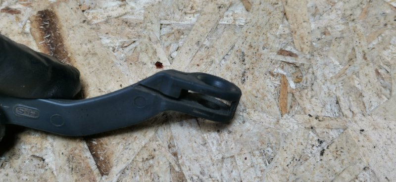 Ручка капота Mercedes C180 1996 W202