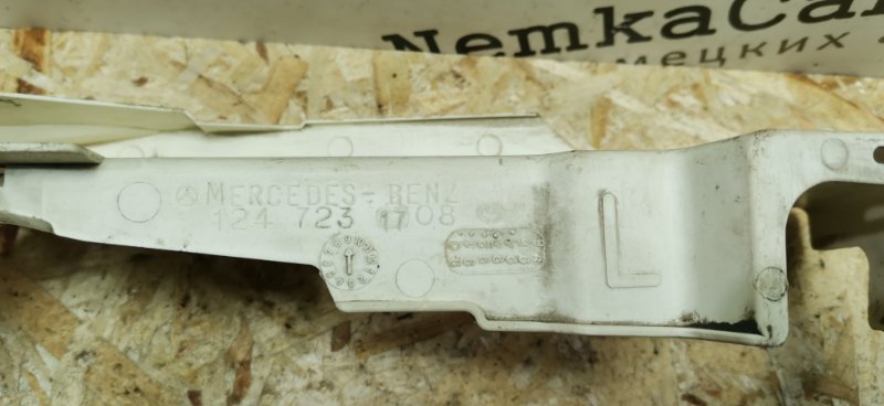 Крышка активатора замка Mercedes W124 1993 E320