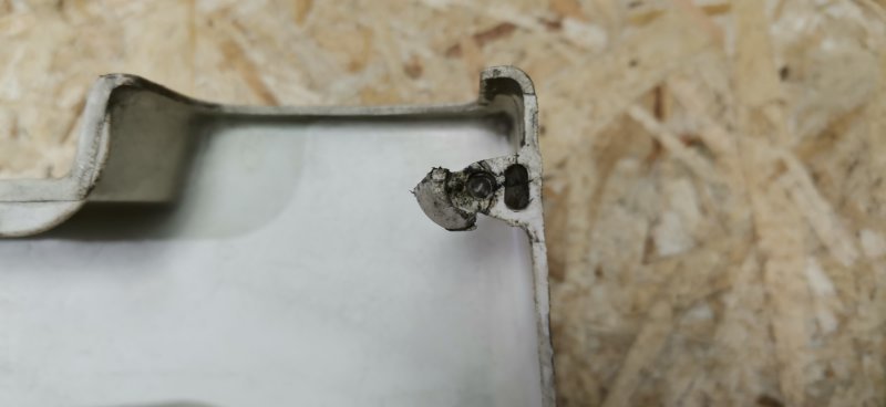 Крышка активатора замка Mercedes W124 1993 E320