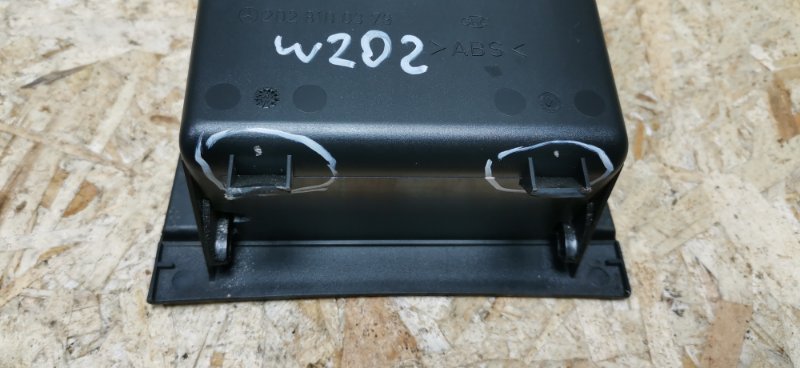 Пепельница Mercedes C180 1996 W202