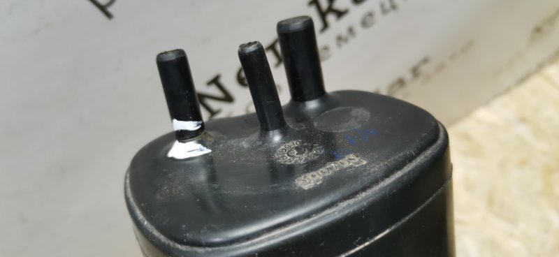 Кронштейн адсорбера Mercedes C180 1996 W202