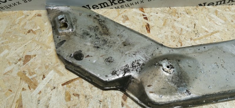 Экран тепловой Mercedes w123 1980 Седан