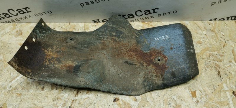 Экран тепловой Mercedes w123 1980 Седан