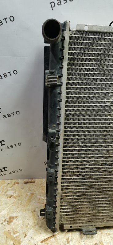 Радиатор Mercedes W124 1993 250D