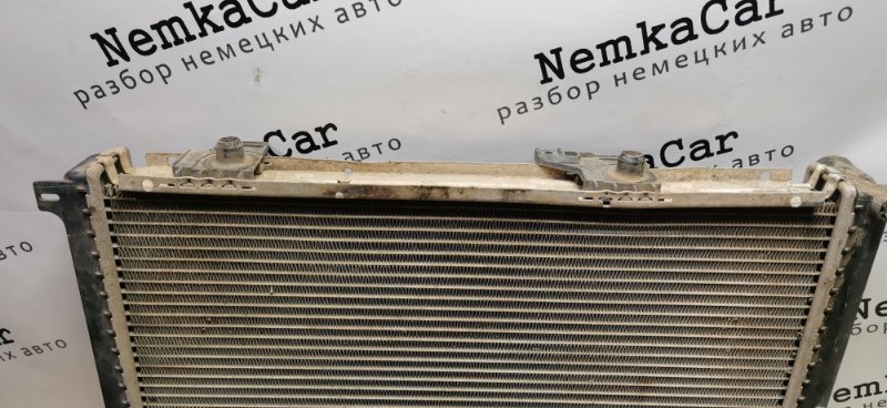 Радиатор Mercedes W124 1993 250D