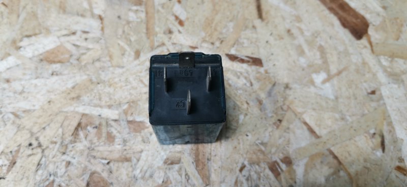 Реле поворотников AUDI 100 1991 С3