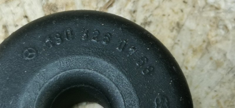 Отбойник амортизатора Mercedes E-Class 1990 W124