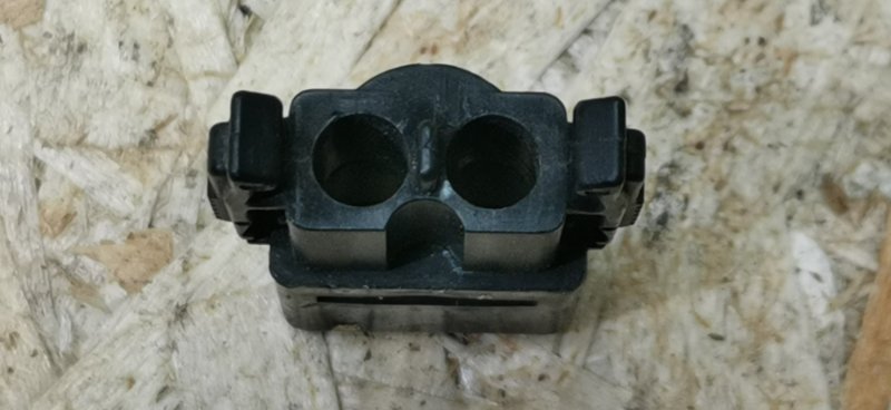 Корпус разъема Mercedes W124 1993 E320