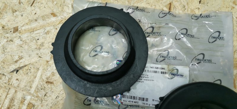 Проставка пружины Mercedes S-Klass W140