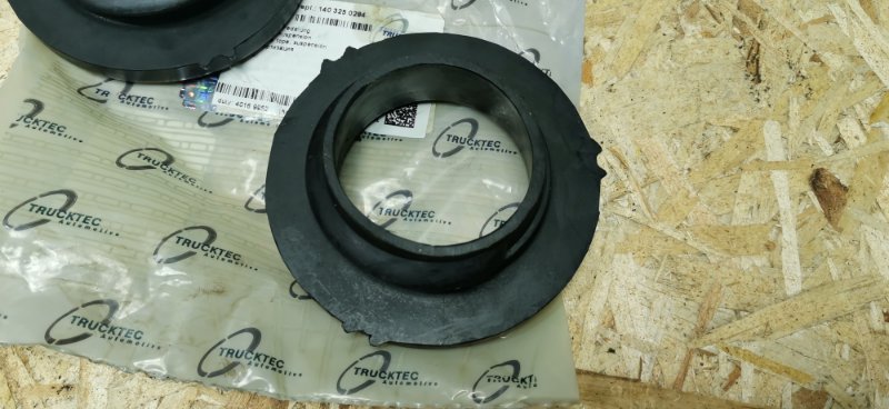 Проставка пружины Mercedes S-Klass W140