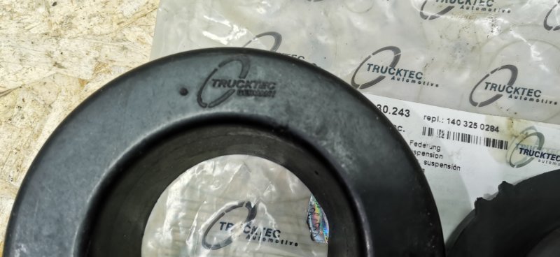 Проставка пружины Mercedes S-Klass W140