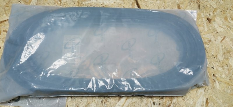 Уплотнительная резинка багажника Mercedes E-Class 1993 W124