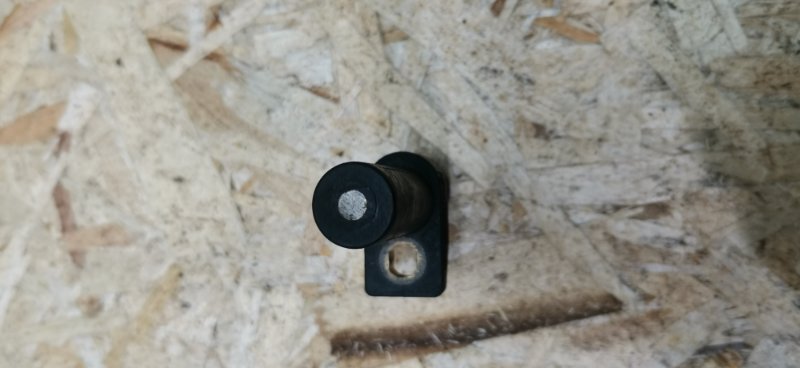 Датчик коленвала Mercedes W124 1995 E320