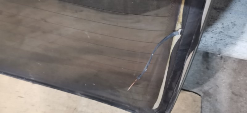 Стекло Mercedes C180 1996 W202