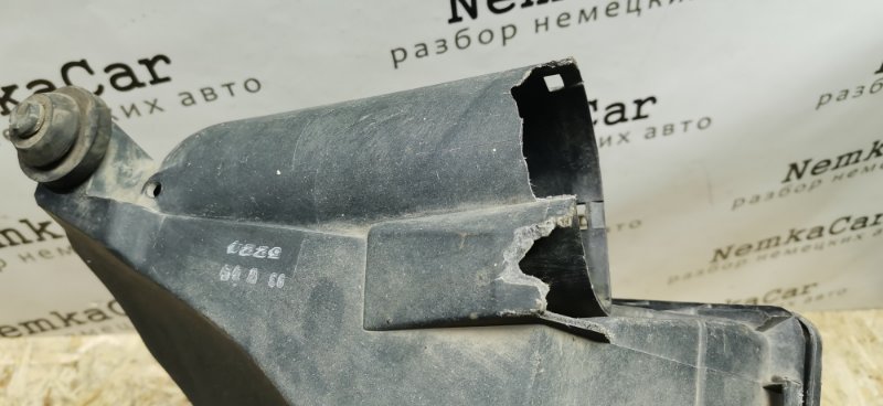 Корпус воздушного фильтра Mercedes C180 1996 W202