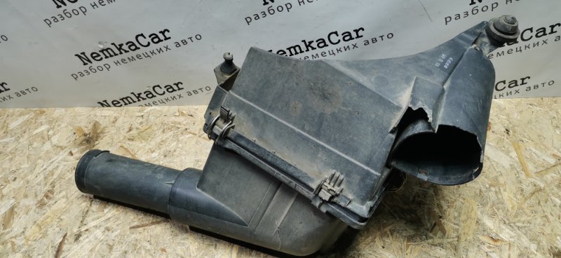 Корпус воздушного фильтра Mercedes C180 1996 W202