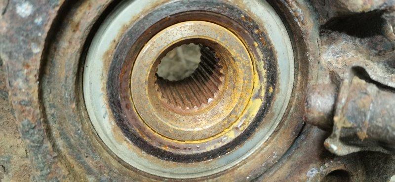 Кулак поворотный Mercedes C180 1996 W202