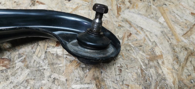 Рычаг подвески Mercedes C180 1996 W202